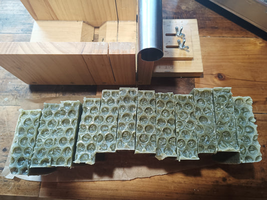 Soap - Handmade herbal - Lemongrass lift